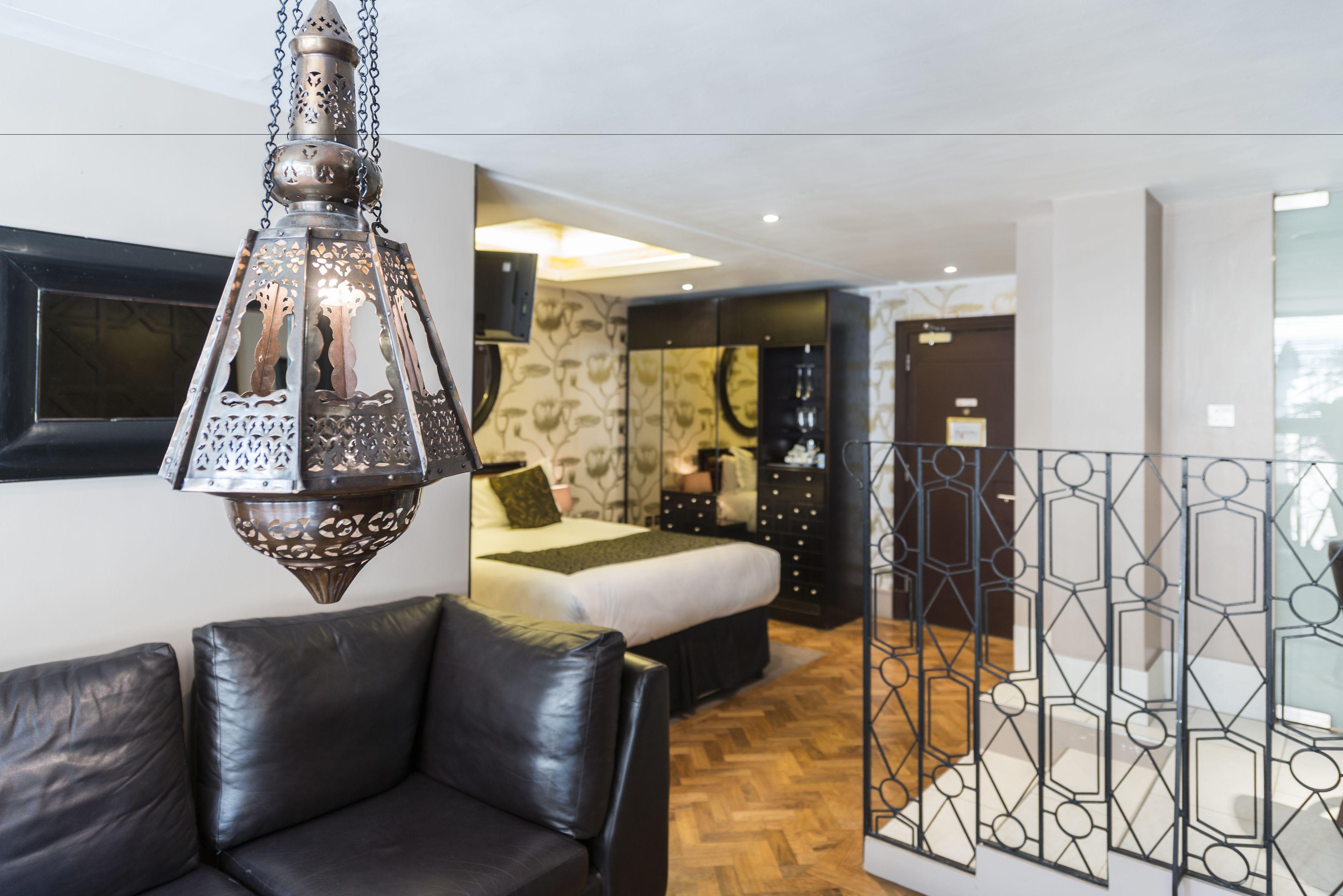 Le Monde Hotel — Bilder 2